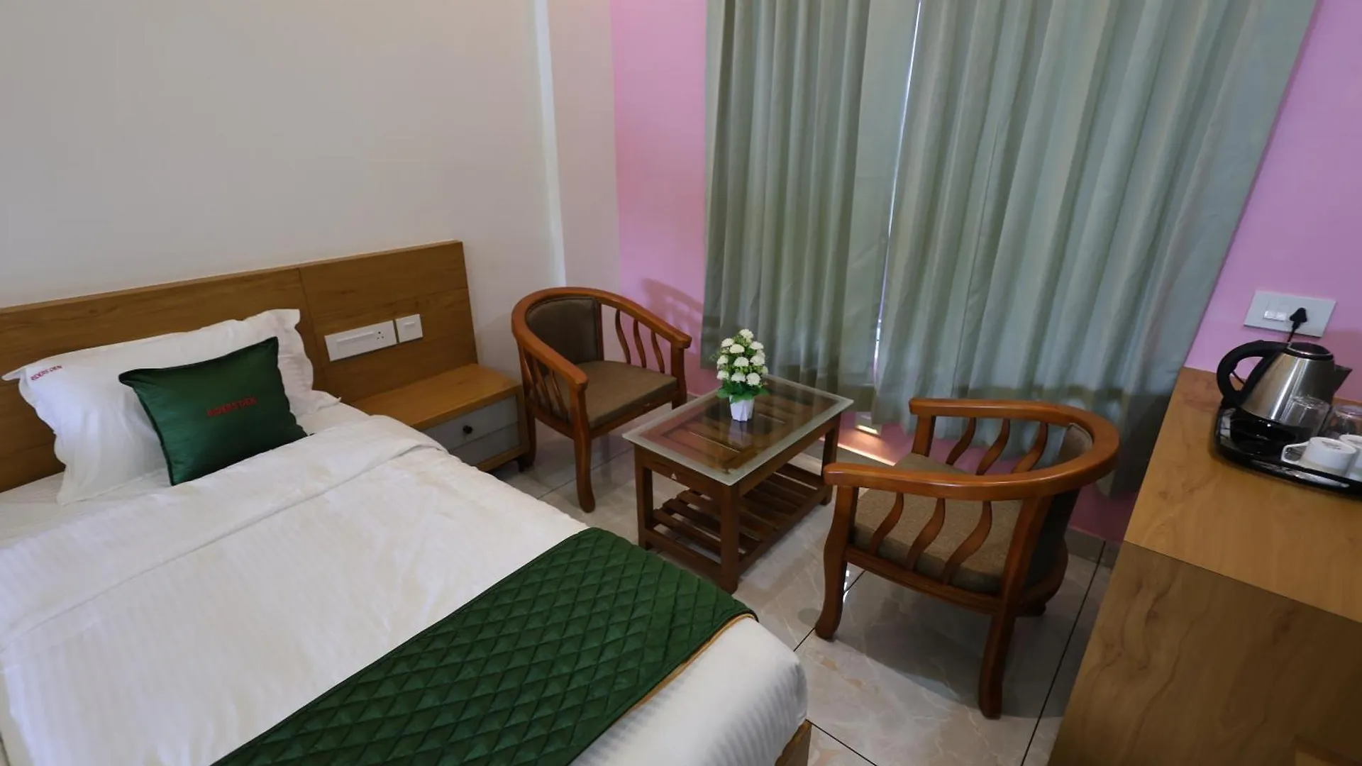 Riders Den Hotel Mananthavady